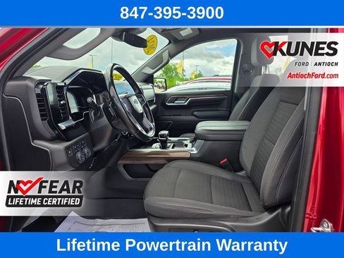 Used 2024 Chevrolet Silverado 1500 RST w/ Z71 Off-Road Package AWD/4WD image 17