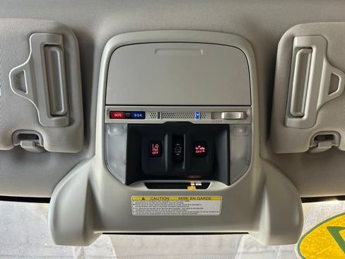Used 2021 Subaru Forester Premium AWD/4WD image 18