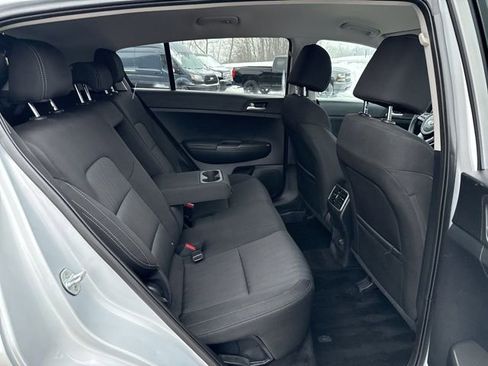 Used 2020 Kia Sportage LX image 12