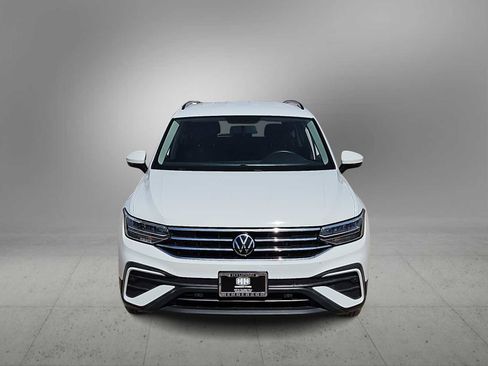 Used 2022 Volkswagen Tiguan S image 3