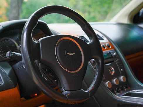 Used 2006 Aston Martin DB9 Volante RWD image 35