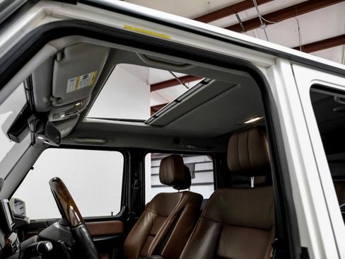 Used 2014 Mercedes-Benz G 550 image 5