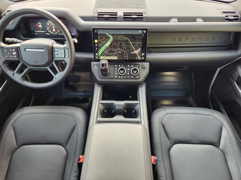 Certified 2026 Land Rover Defender 110 X-Dynamic SE AWD/4WD image 23