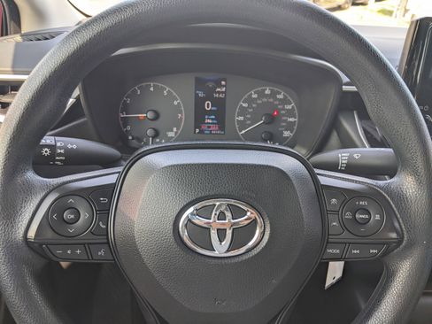 Used 2023 Toyota Corolla LE image 19