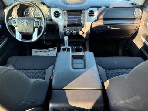 Used 2017 Toyota Tundra SR5 image 9