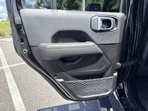 Used 2024 Jeep Wrangler Unlimited Rubicon 392 AWD/4WD image 9