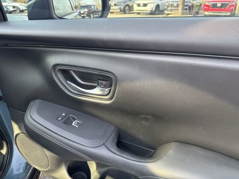 Used 2023 Honda HR-V EX-L image 17