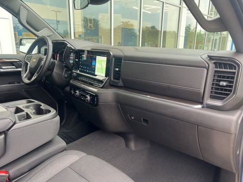 Used 2024 Chevrolet Silverado 1500 LT AWD/4WD image 23