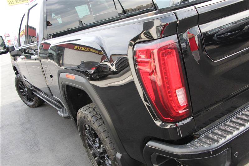 Used 2022 GMC Sierra 2500 Denali w/ Denali Black Diamond Edition AWD/4WD image 52