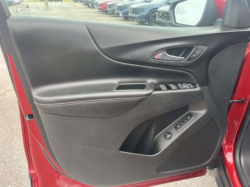 Used 2022 Chevrolet Equinox Premier FWD image 14