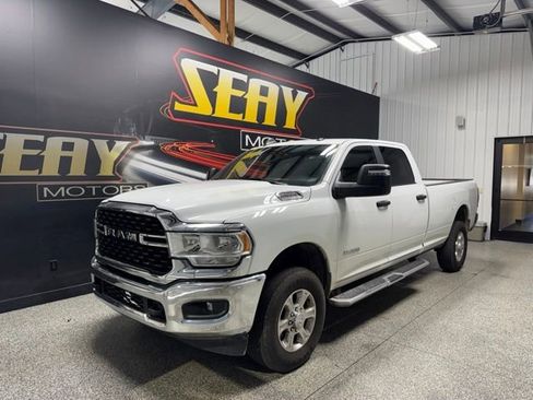 Used 2024 RAM 2500 Big Horn AWD/4WD image 1