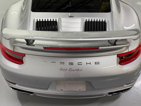 Used 2017 Porsche 911 4 Coupe AWD/4WD image 17