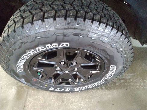 Used 2018 Jeep Wrangler Sport image 19