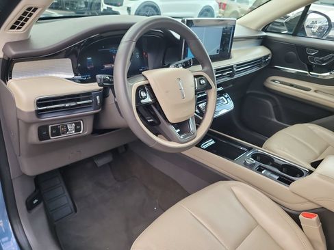 Certified 2023 Lincoln Corsair FWD w/ Equipment Group 101A image 16