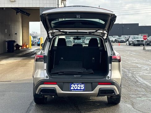 Certified 2025 INFINITI QX60 Luxe w/ Vision Package image 32