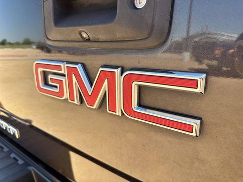 Used 2015 GMC Sierra 1500 SLE w/ Texas SLE Value Package RWD image 10