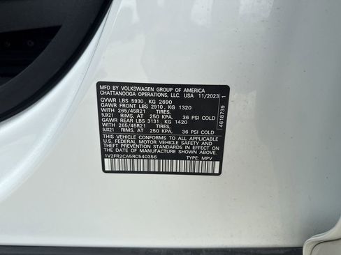 Used 2024 Volkswagen Atlas SEL Premium R-Line AWD/4WD image 27