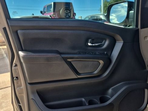 Used 2024 Nissan Titan PRO-4X w/ Off Road Protection Package image 13