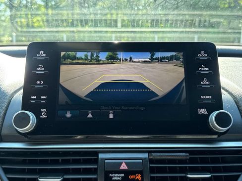 Used 2018 Honda Accord Sport image 25