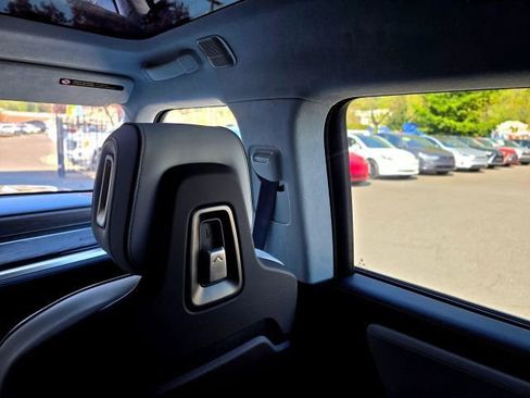 Used 2023 Rivian R1S Launch Edition AWD/4WD image 27