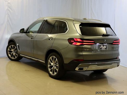 Used 2026 BMW X5 xDrive50e w/ Climate Comfort Package image 8
