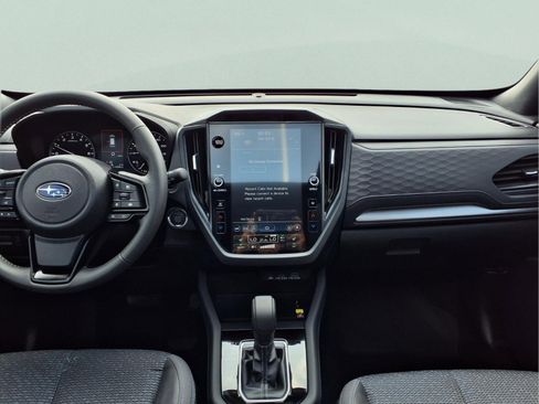 Used 2025 Subaru Forester Premium w/ Convenience Package #1 image 16