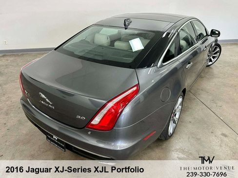 Used 2016 Jaguar XJ L Portfolio image 11