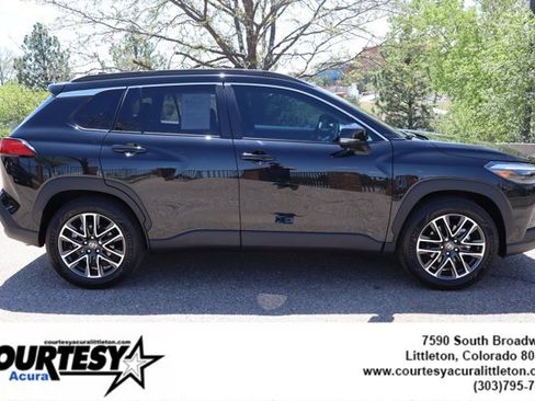 Used 2026 Toyota Corolla Cross XLE w/ Convenience Package AWD/4WD image 7