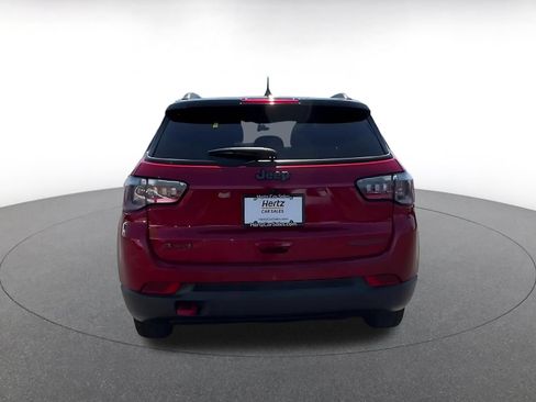 Used 2025 Jeep Compass Trailhawk AWD/4WD image 12