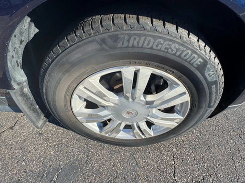 Used 2011 Cadillac SRX Luxury image 35