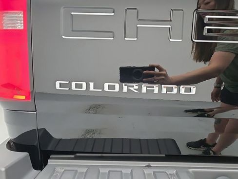 Used 2021 Chevrolet Colorado W/T w/ WT Convenience Package RWD image 49