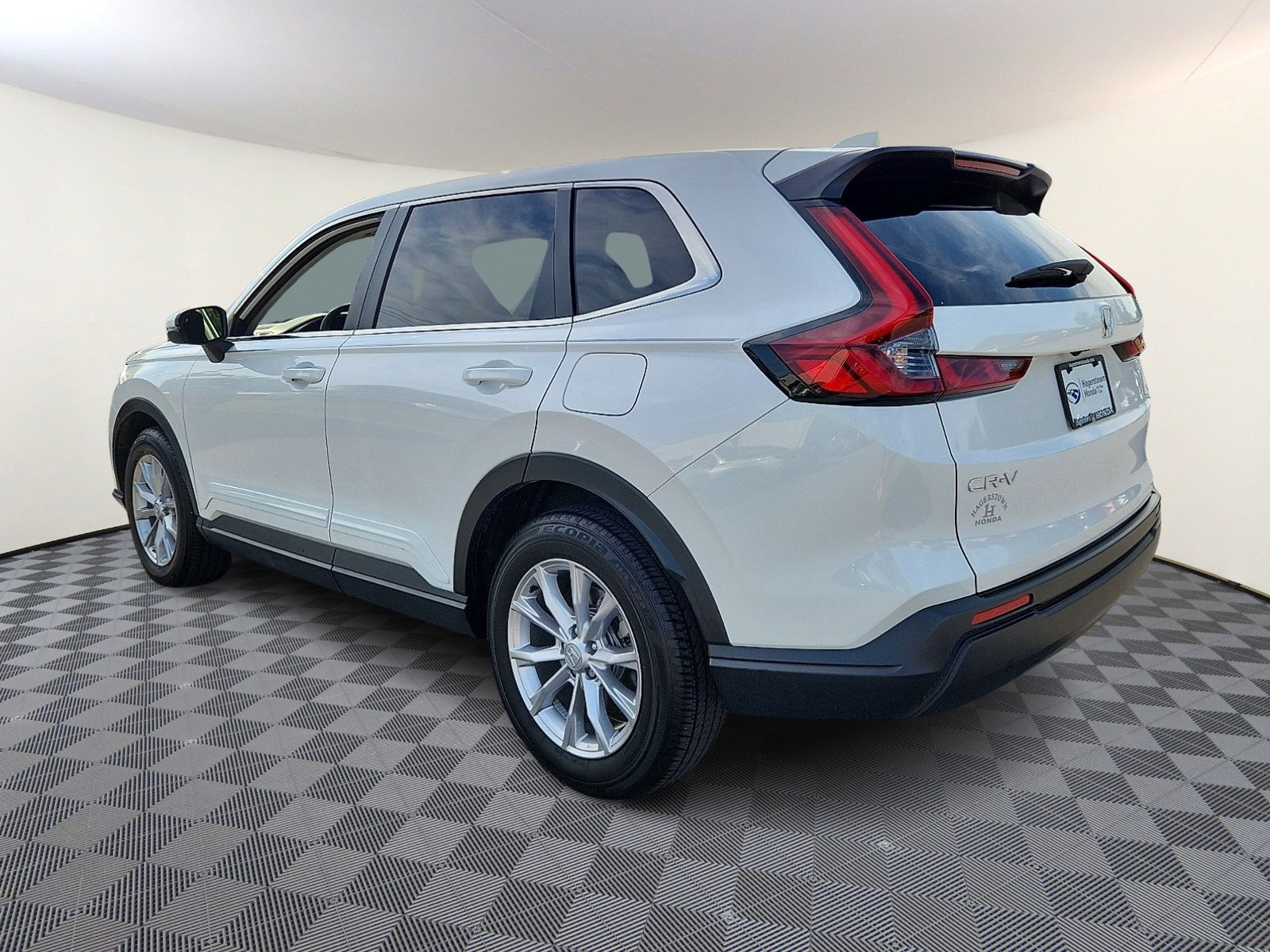 Certified 2025 Honda CR-V EX image 4