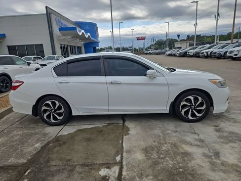 Used 2016 Honda Accord EX-L image 6