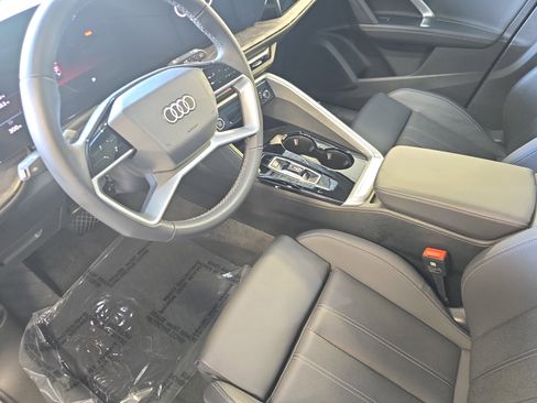 Certified 2025 Audi Q5 Premium w/ Premium Plus AWD/4WD image 16