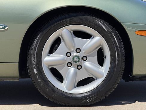 Used 1998 Jaguar XK8 Coupe image 39