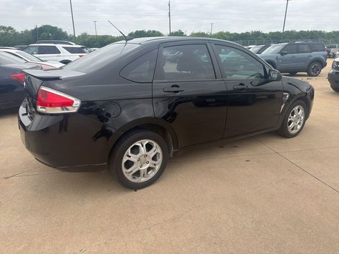 Used 2008 Ford Focus SE image 4