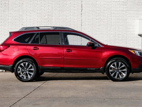 Used 2017 Subaru Outback 2.5i Limited image 7