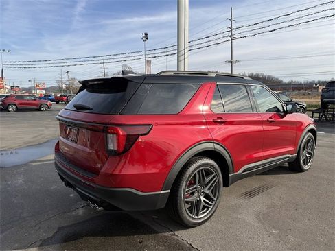 New 2026 Ford Explorer ST w/ Sun And Sound Package image 4