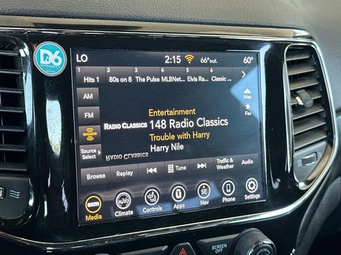 Used 2021 Jeep Grand Cherokee Laredo X image 19