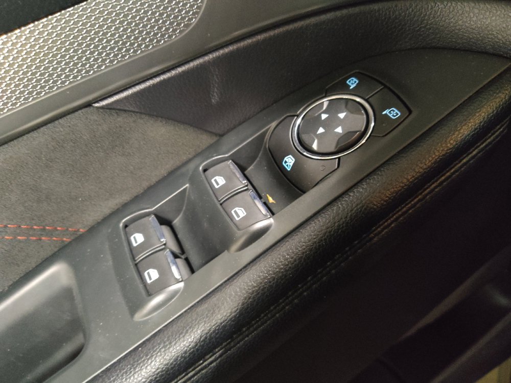 Used 2019 Ford Explorer XLT w/ Equipment Group 202A FWD image 27