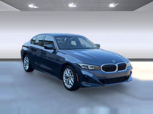 Used 2025 BMW 330i xDrive Sedan AWD/4WD image 7