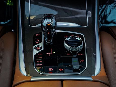 Used 2022 BMW X5 xDrive45e w/ M Sport Package image 13