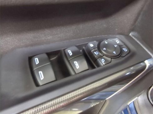 Used 2022 GMC Sierra 2500 AT4 w/ AT4 Preferred Package image 23