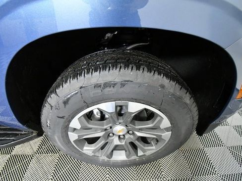 New 2026 Chevrolet Suburban LT w/ Comfort Package image 17