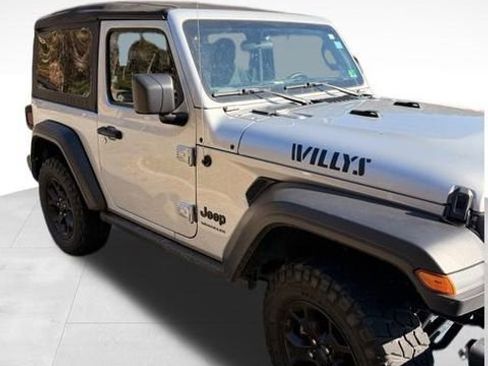 Used 2022 Jeep Wrangler Sport image 17