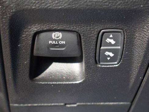 Used 2026 RAM 1500 Laramie AWD/4WD image 31