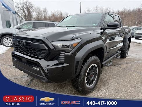 Used 2025 Toyota Tacoma TRD Off-Road w/ TRD Off Road Upgrade Package AWD/4WD image 1