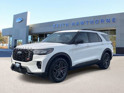 New 2026 Ford Explorer ST image 3