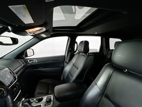 Used 2022 Jeep Grand Cherokee Limited image 20
