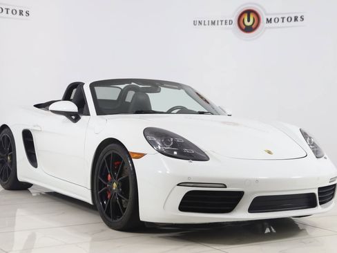 Used 2017 Porsche 718 Boxster S RWD image 26